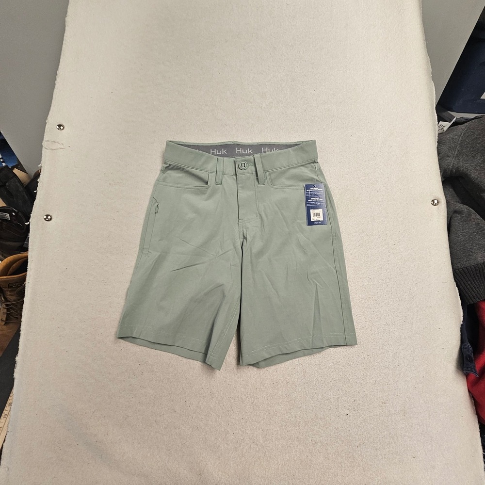 Huk Kona Fishing Shorts Mens 28 Fog Green Performance Quick Dry 9 Inch Inseam